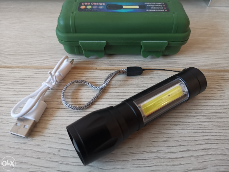 Led baterija / lampa / punjiva 2 komada sa zumom