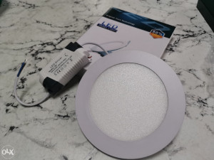 LED PANEL 9W - UGRADBENI BIJELI