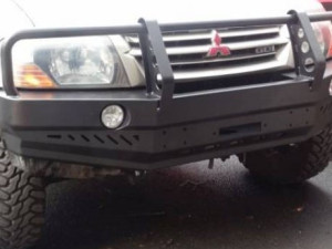 PREDNJI BRANIK MITSUBISHI PAJERO 3 99-06 OFF ROAD