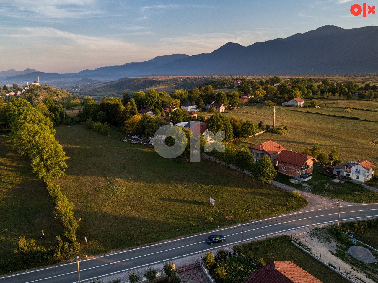 Zemljište za izgradnju objekta+2 stambene kuće GP IZAČIĆ Bihać