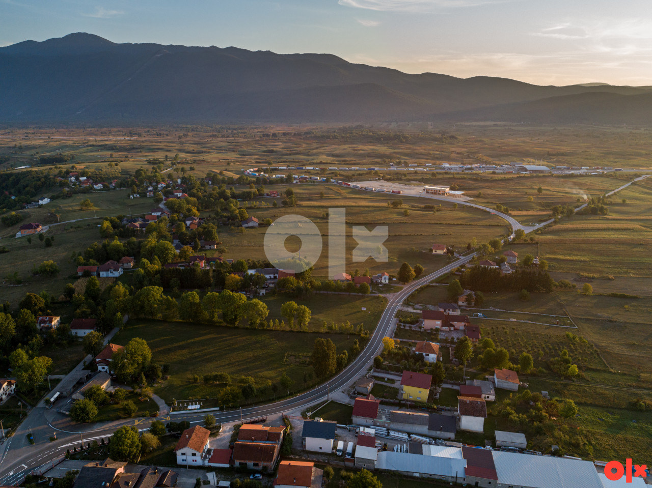Zemljište za izgradnju objekta+2 stambene kuće GP IZAČIĆ Bihać 5