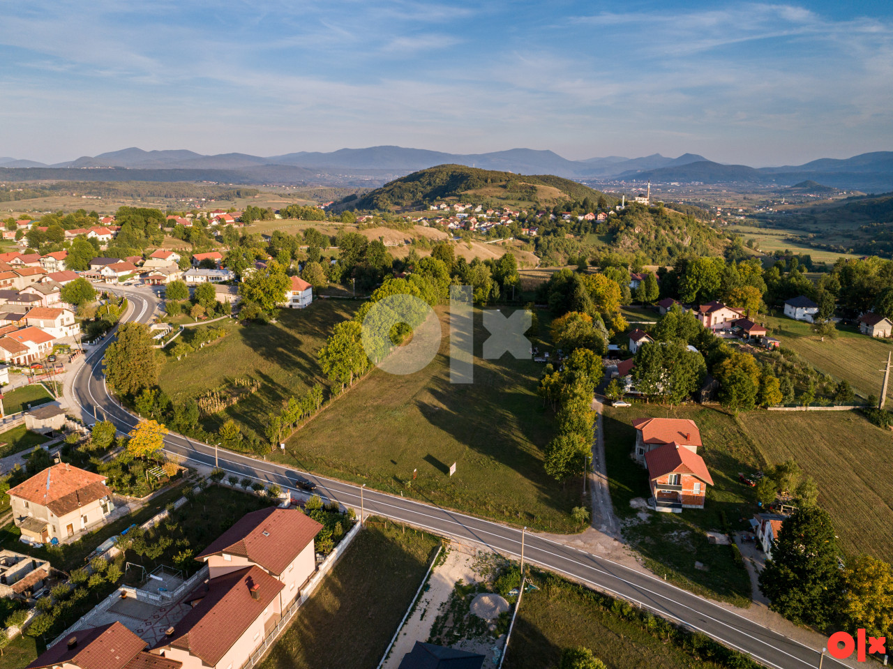 Zemljište za izgradnju objekta+2 stambene kuće GP IZAČIĆ Bihać 2