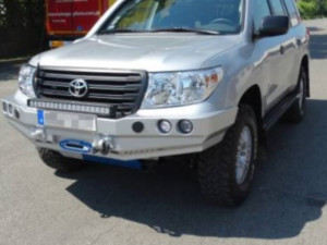 PREDNJI BRANIK TOYOTA LAND CRUISER J 200 2007+OFF ROAD