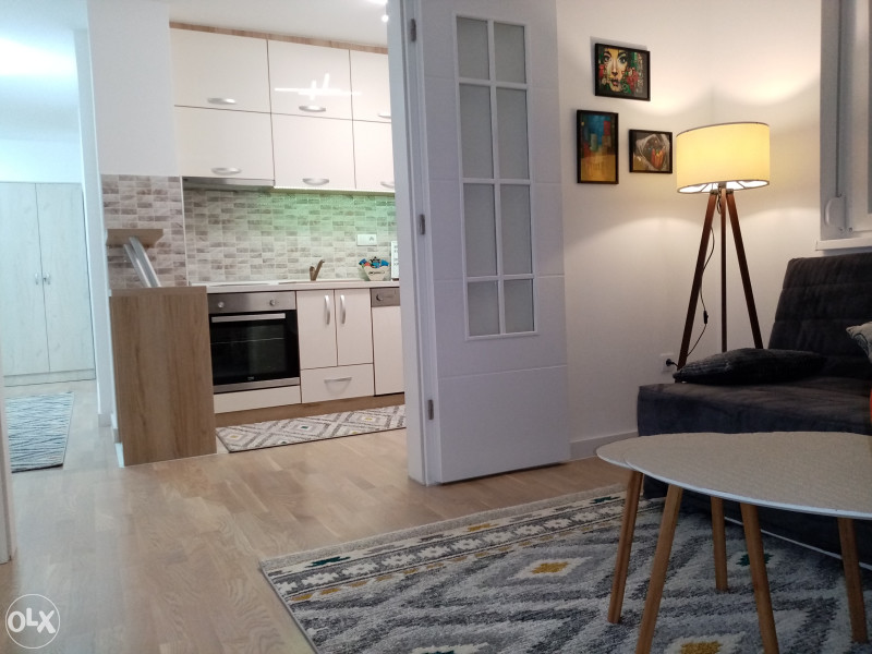 Stan na dan Tuzla centar,    APARTMAN NOVO!       061 873 870