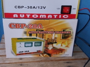 Ispravljac Punjac Akumulatora 20A