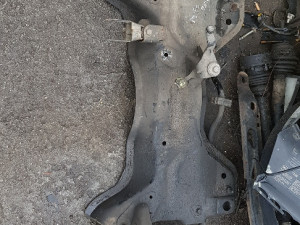 prednji most pezo 206