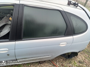 Zadnja desna vrata Renault Scenic 1