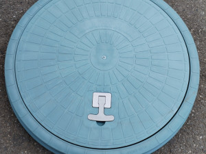 Poklopac PVC FI 600 plastični za šaht sa okvirom 15kn