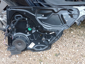 Zadnji desni podizac stakla Passat 6