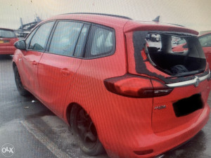 Opel zafira 2013 god dijelovi 063/117-176