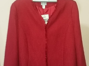 Zenska pamucna crvena jakna na kopcanje