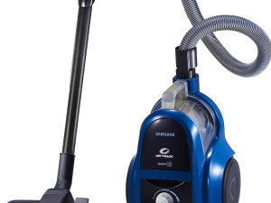 USISIVAC SAMSUNG 4550V36-1800W BESPLATNA DOSTAVA