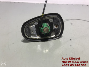 Krovna antena Mercedes C klasa w204 2008