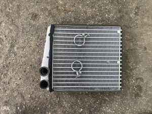 MALI HLADNJAK VOLKSWAGEN GOLF 5