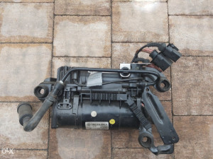 Kompresor zracnog ovjesa Audi A8