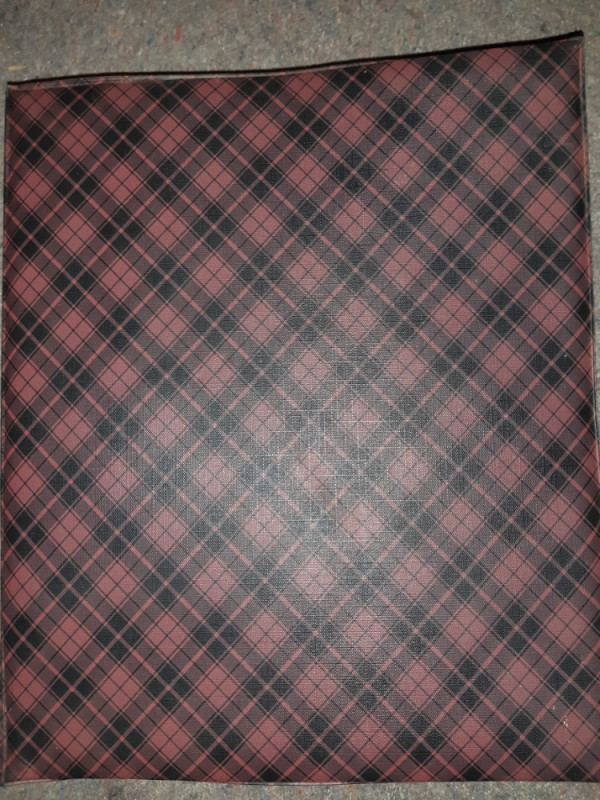VEĆI ALBUM SA ZNAČKAMA (OKO 530 KOMADA)  (C)