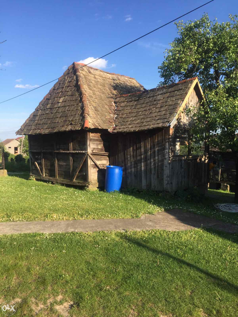 Udzera - Magaza sa verandom