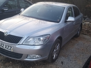 Dijelovi skoda octavia a5 a6 2.0 tdi 2011 god. Djelovi