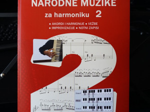 Knjiga "Škola narodne muzike za harmoniku 2"
