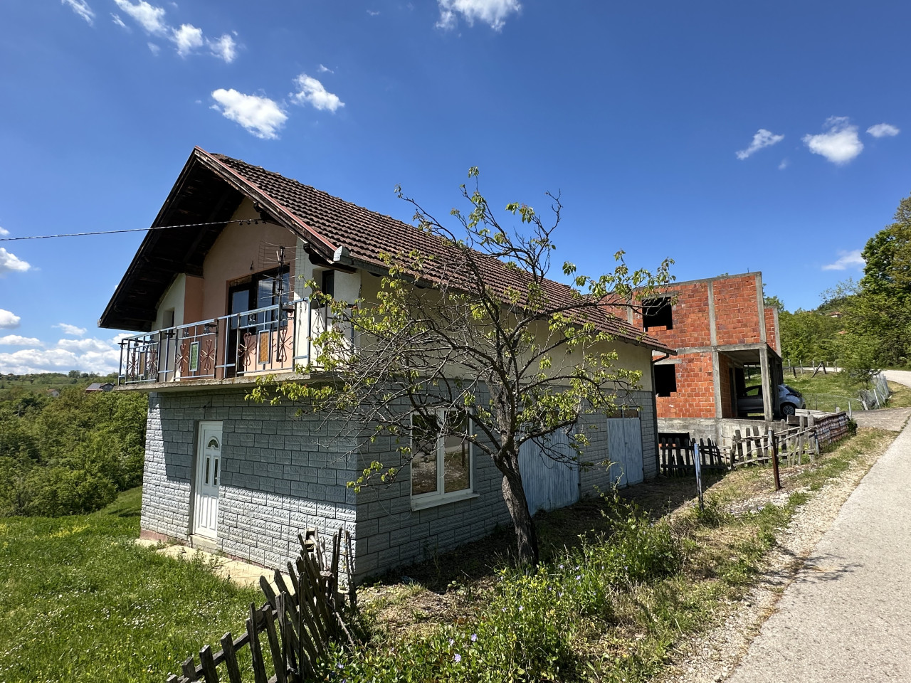 Tri kuće na placu u Loparama - 1274 m2 8