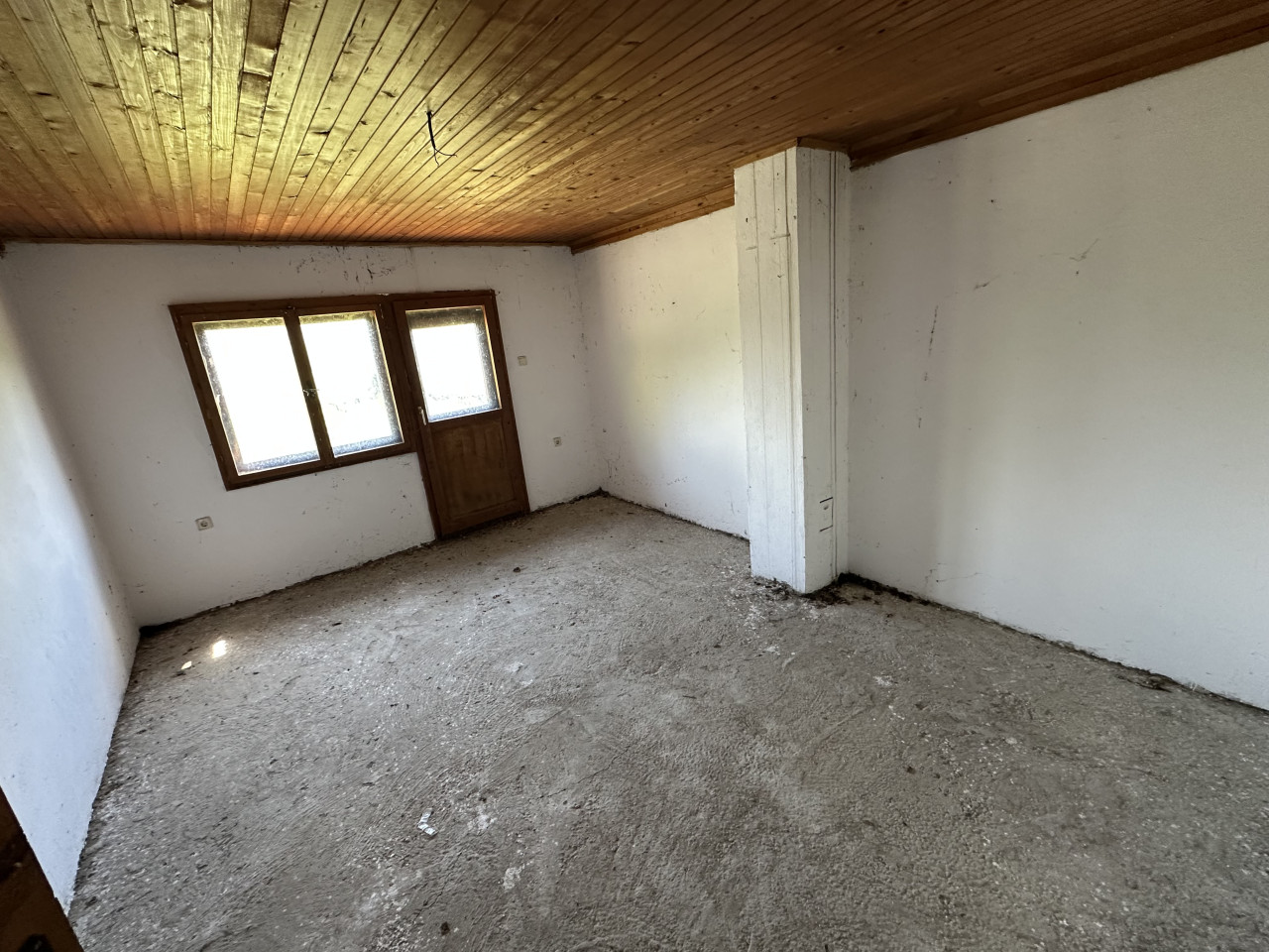 Tri kuće na placu u Loparama - 1274 m2 31