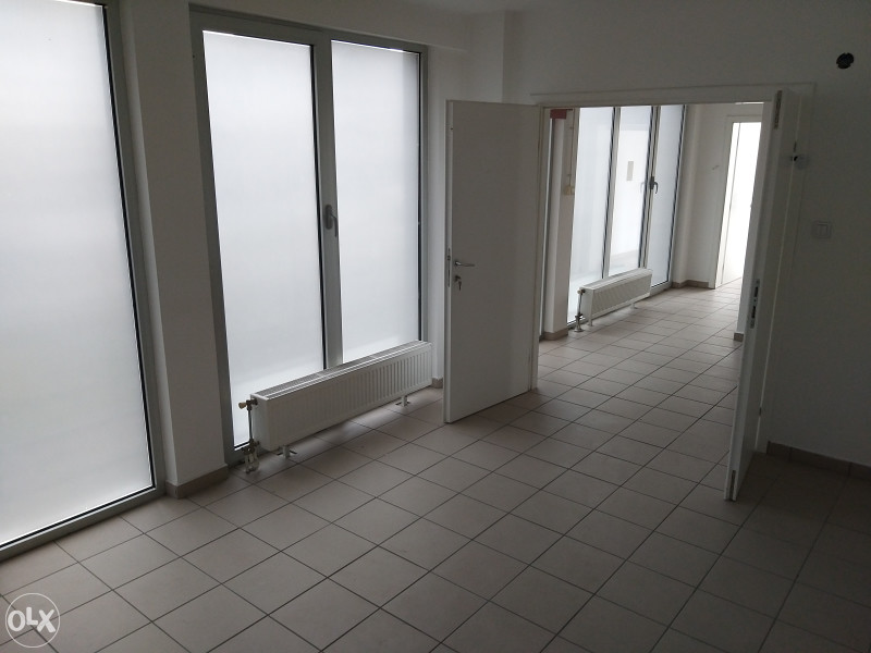 Poslovni prostor u Lazarevu - 406 m2 37