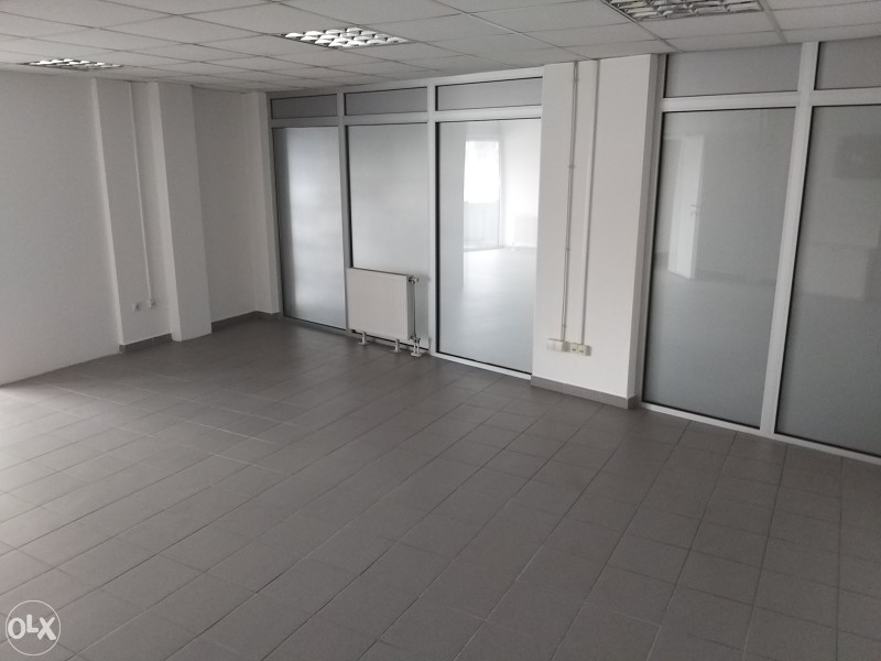 Poslovni prostor u Lazarevu - 406 m2 13
