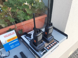 Set Toki voki motorola 2 komada za 45 km