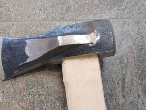 Kanadski cjepač - sjekira