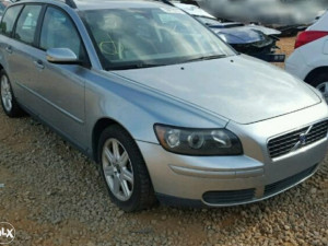 VOLVO V50 POLUOSOVINE 2.0 D 04-