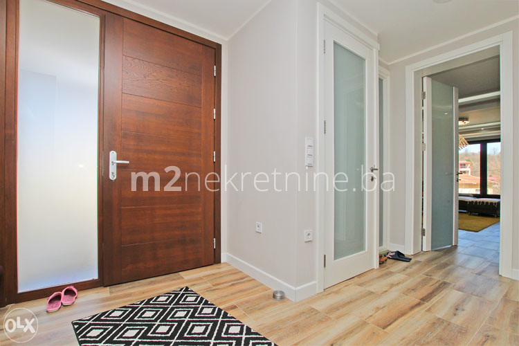 m2: Hadžići. Savremeno dizajnirana kuća 400m2 20