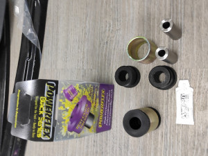 BMW e60 e39 POWERFLEX seleni PFR5-715 GG