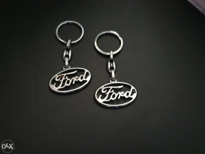 Privjesak za kljuceve Ford