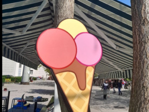 Svjetleca sladoled reklama slasticarnu kornet led