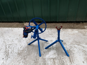 Motor okretac za razanj