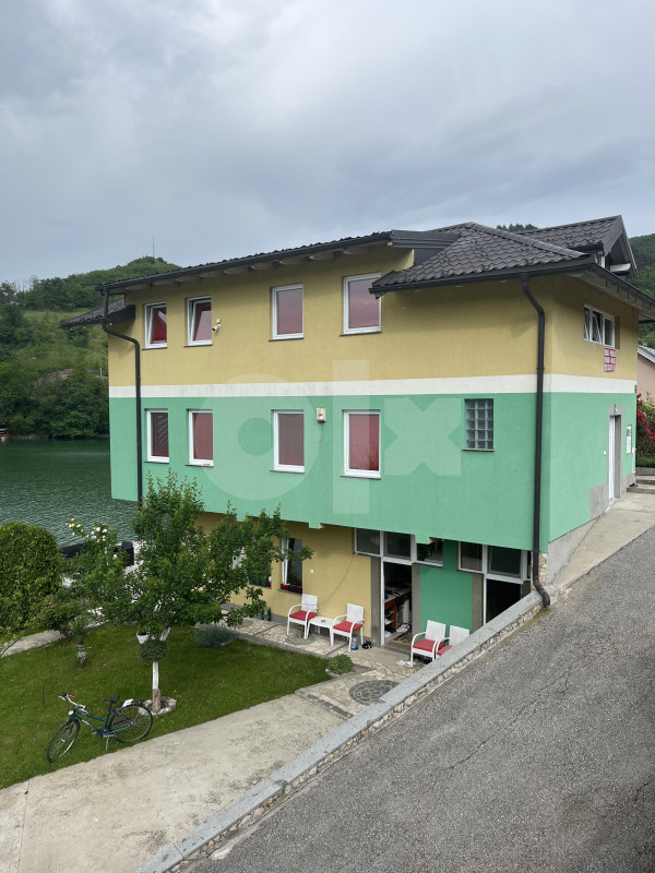 Kuca Jablanicko jezero, slobodno za novu godinu