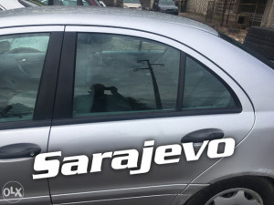 Staklo zadnje lijevo C klasa C200 w203 DIJELOVI