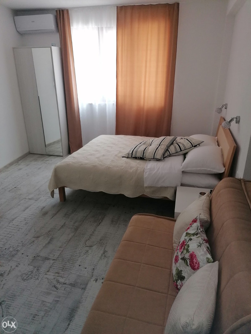 STROGI CENTAR STAN NA DAN  APARTMANI VILA MIRA TREBINJE - Mehr