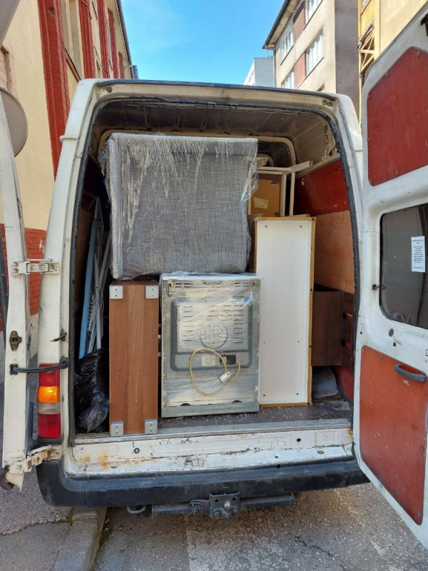 Kombi prevoz robe selidbe 061299095 odvoz namjestaja