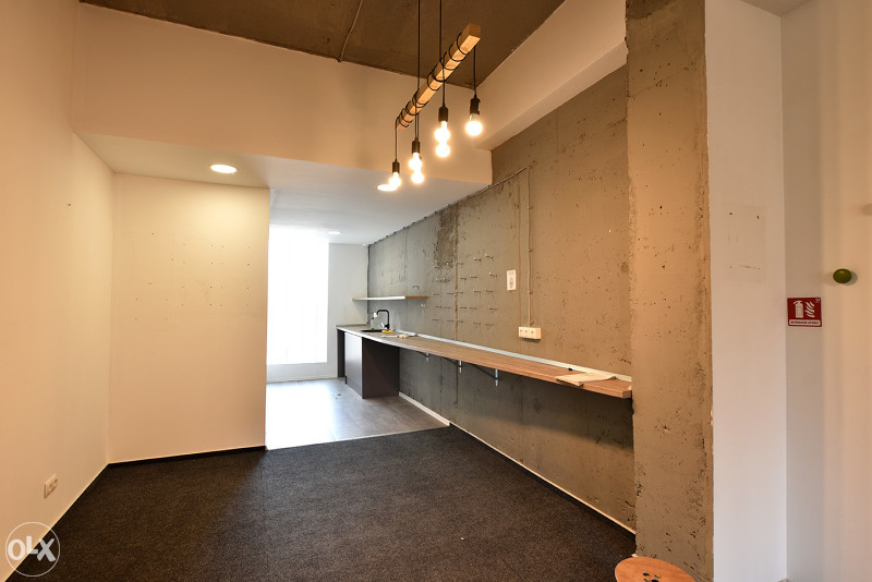 AREA/Poslovni prostor/ Centar/ 280 m2 2