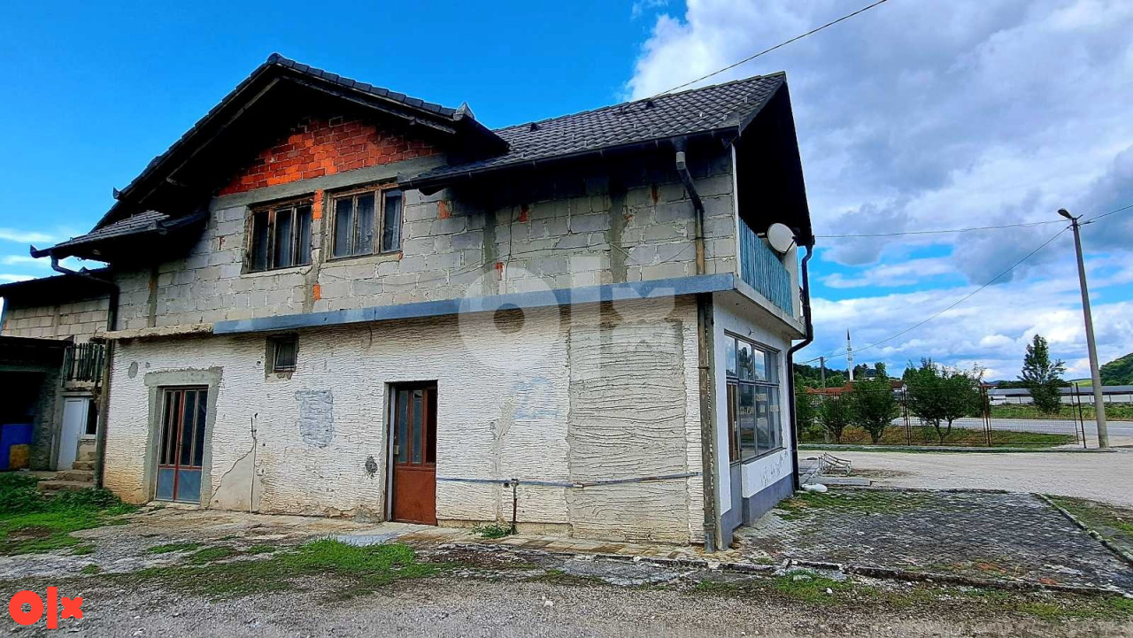 Stambeni objekat u Sanskom Mostu 2