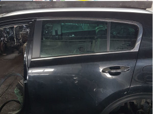 Kia Sportage 2019-zadnja lijeva vrata (ostali dijelovi)