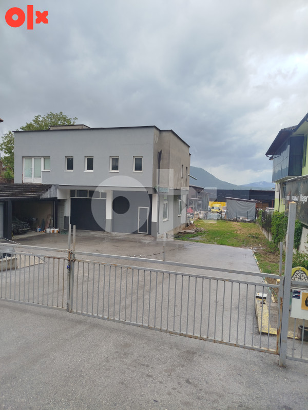 Poslovni  prostor za Auto servis 100m2 2