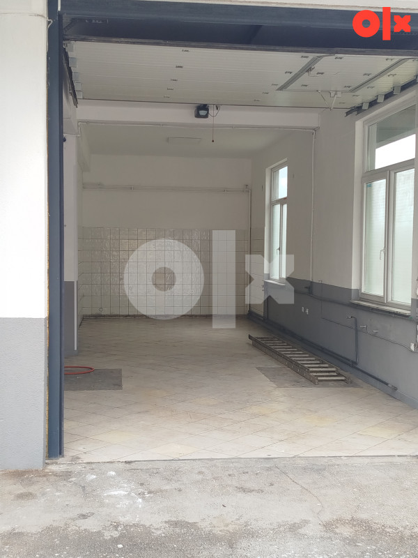 Poslovni  prostor za Auto servis 100m2 3