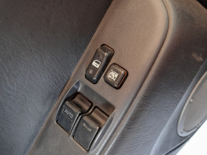 PREKIDAC STAKLA PROZORA TOYOTA RAV 4 RAV4 TOJOTA