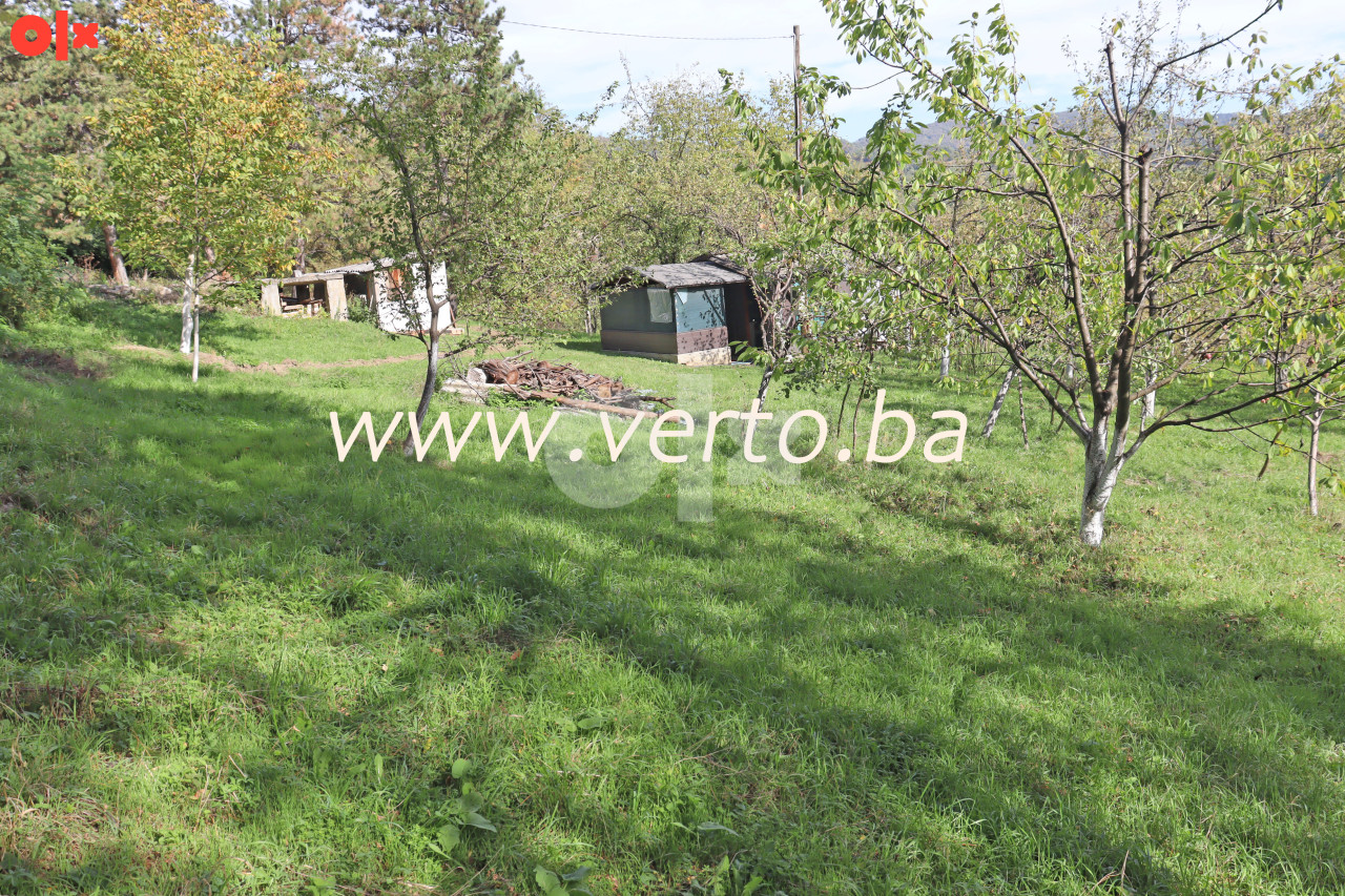 ZEMLJISTE, GORNJA TUZLA  3183 m2 3