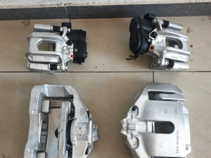 BMW F10  2,5d 3,0d ,3,5d 3,5i 5,0i klijesta kocnica