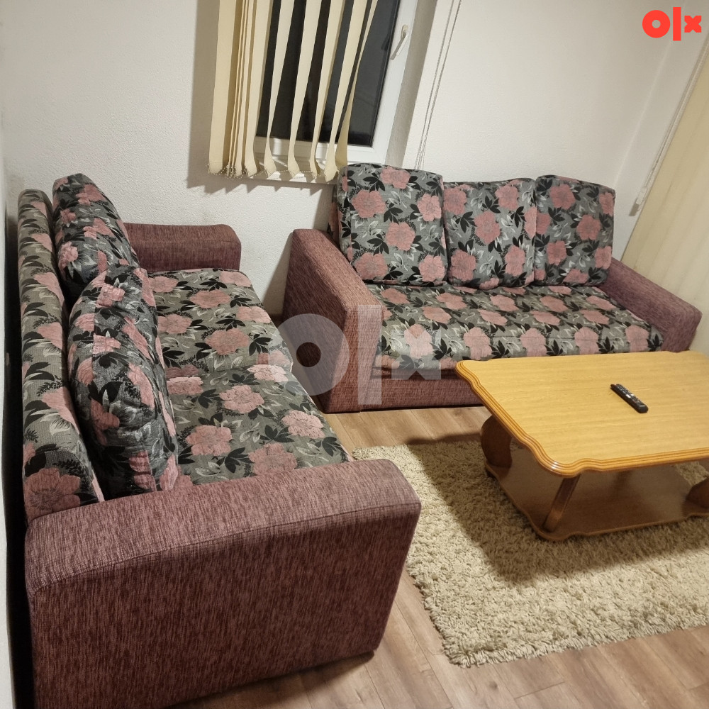 IZDAJEM STAN HADŽIĆI/Mostarsko Raskršće 60 m2