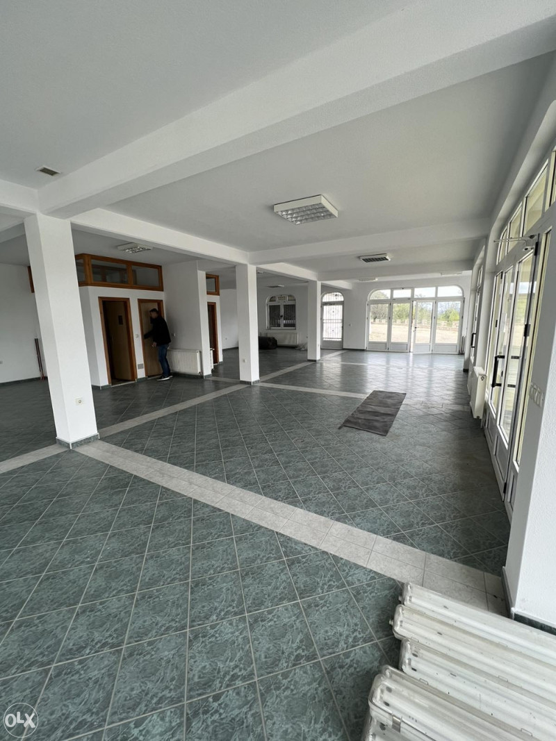 Poslovni prostor 180 m2 14