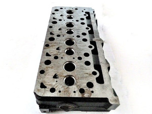 Glava motora KUBOTA V2403